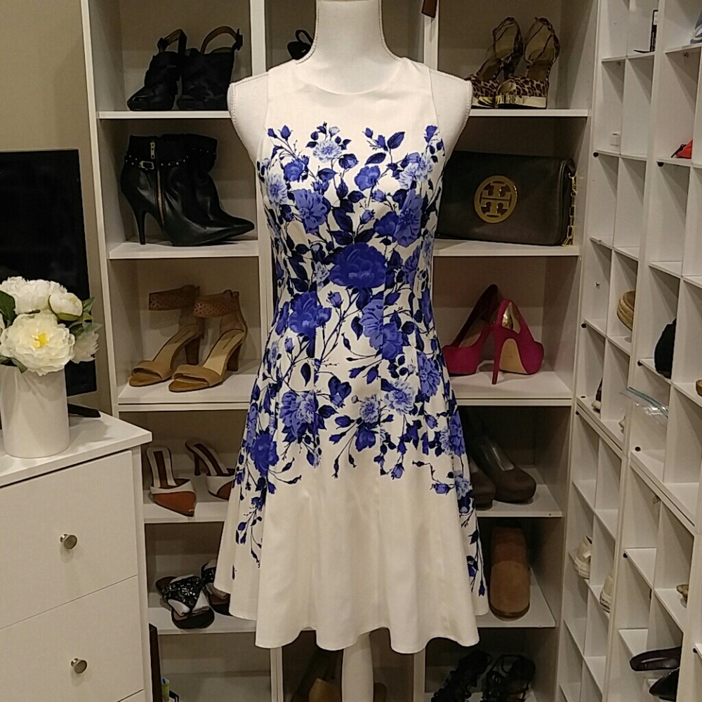 Maggy London Blue and White Floral Midi Dress